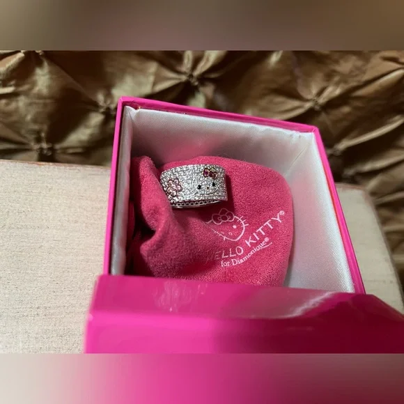 Hello Kitty Sanrio for Diamonique Hello Kitty Flower Eternity Ring size 8 1/2 🌸 - Picture 5 of 14